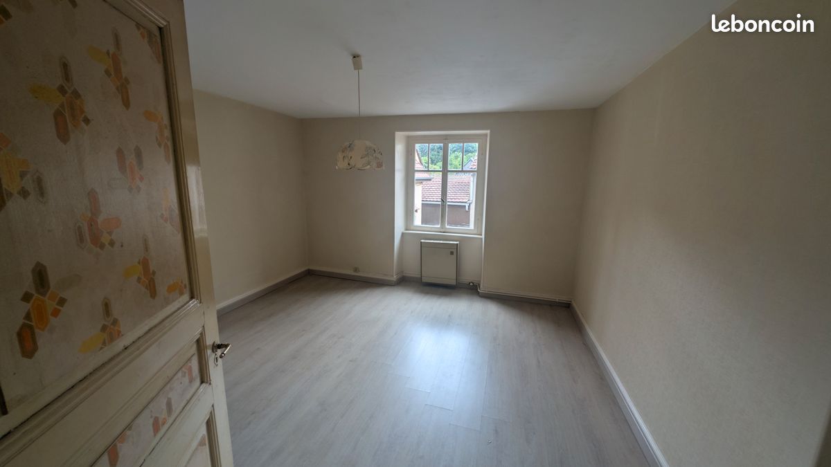 Maison 4 pièces 107 m² · à Steinbach · 107 m² · 109 000 €