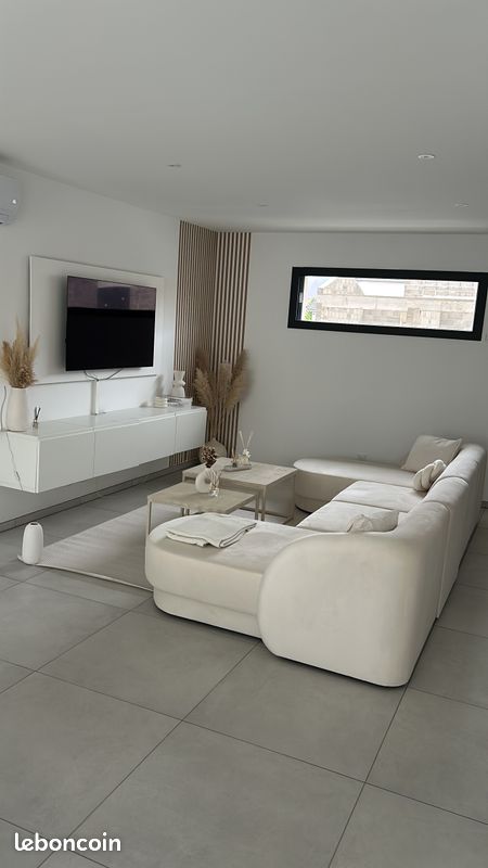 Parking 3 pièces 57 m² · à Vénissieux · 57 m² · 210 000 €
