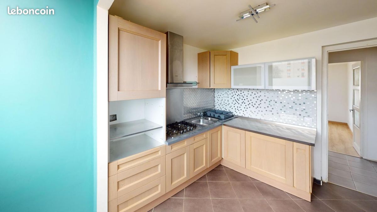 Appartement 3 pièces 58 m² · à Saint-Étienne · 58 m² · 650 €/mois