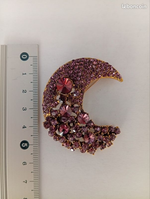 Broche Vintage Fantaisie N277 - Bijou D'occasion, Style Rétro