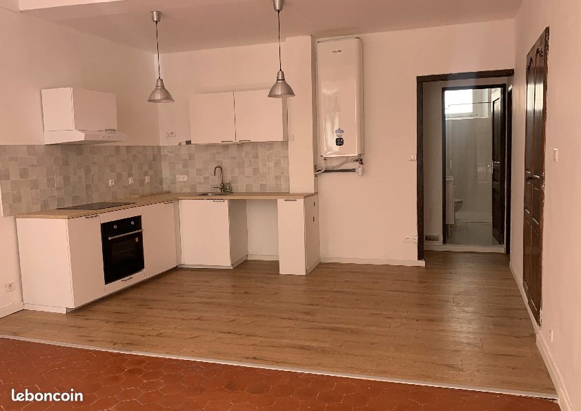 Appartement 3 pièces 58 m² · à Puget-Ville · 58 m² · 735 €/mois