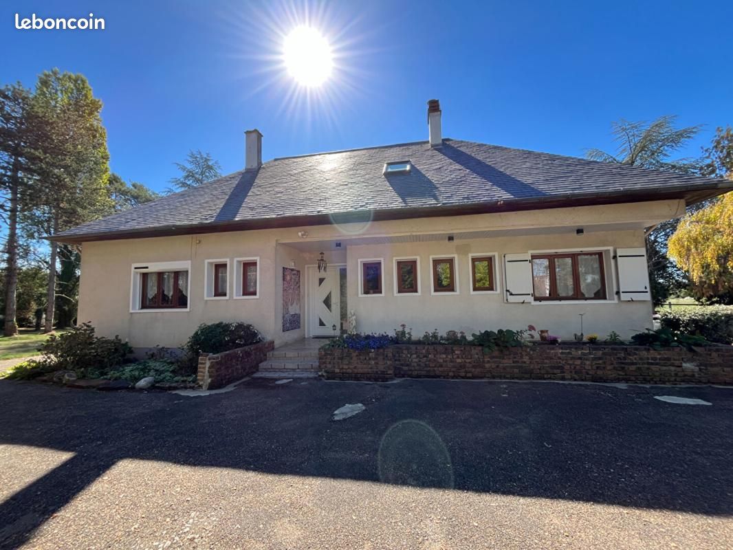 Maison 7 pièces 145 m² · à Saint-Amand-en-Puisaye · 145 m² · 212 500 €