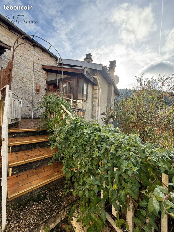 Maison 4 pièces 64 m² · à Valdrôme · 64 m² · 40 000 €