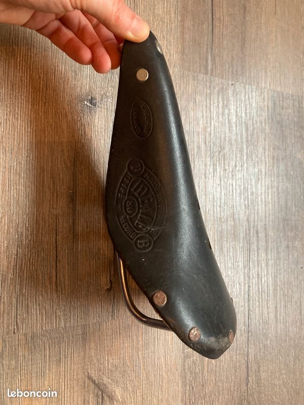 Selle Cuir Noir Rétro Selle De Vélo IDEAL 80 Neuve  Ancien Stock Cuir Fabrication Fran Aise 636483