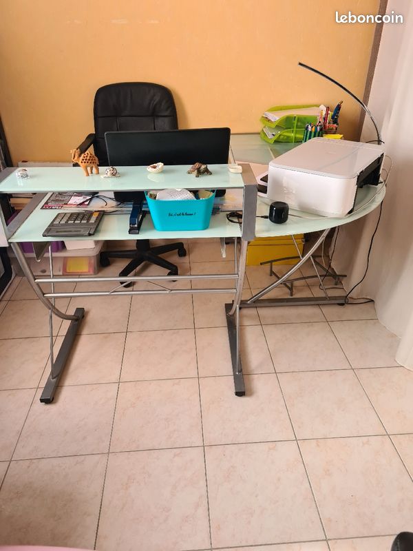 Bureau de Directeur en verre trempé 2 cotés (image 1)
