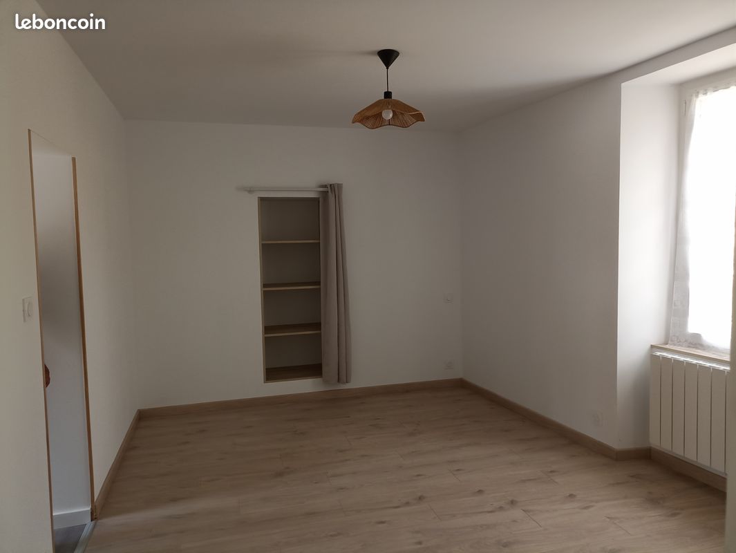 Appartement 2 pièces 30 m² · à Beaupréau-en-Mauges · 30 m² · 400 €/mois