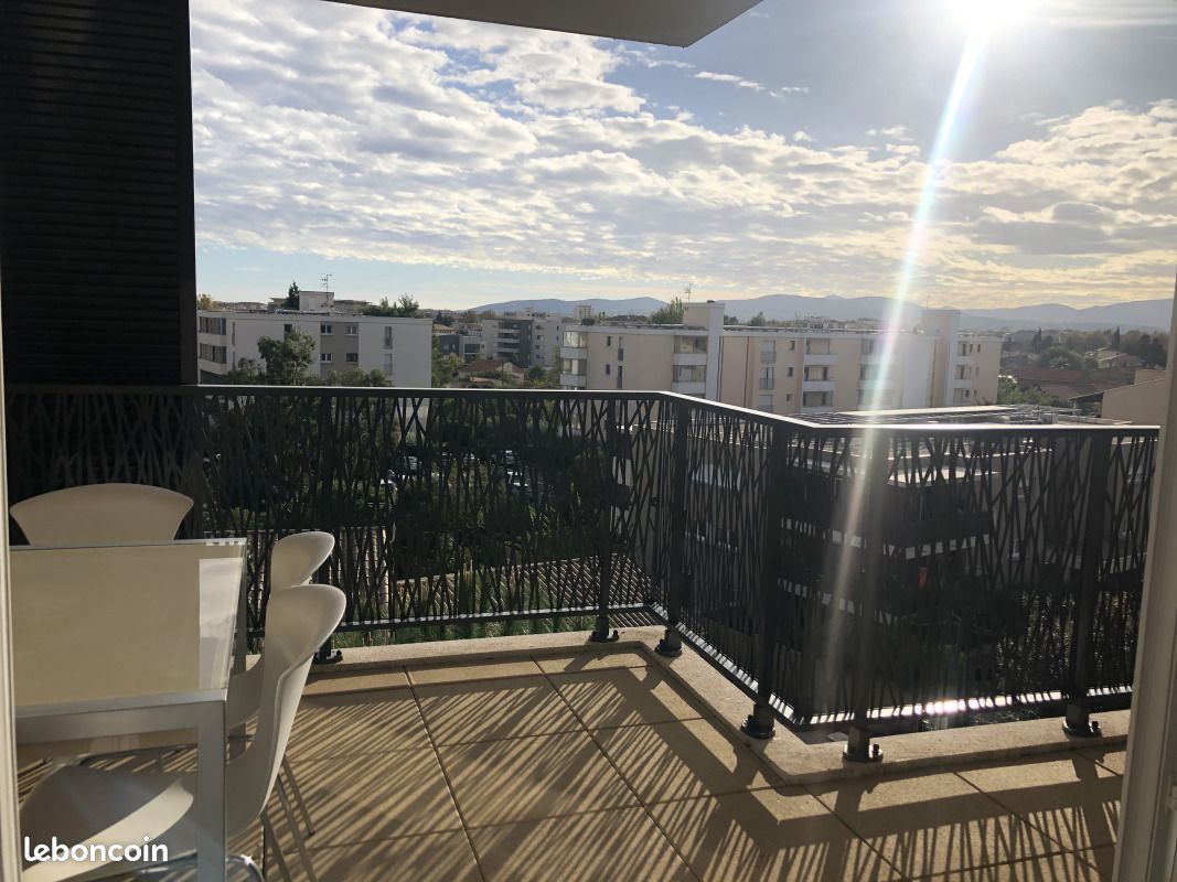Appartement 1 pièce 31 m² · à Fréjus · 31 m² · 670 €/mois