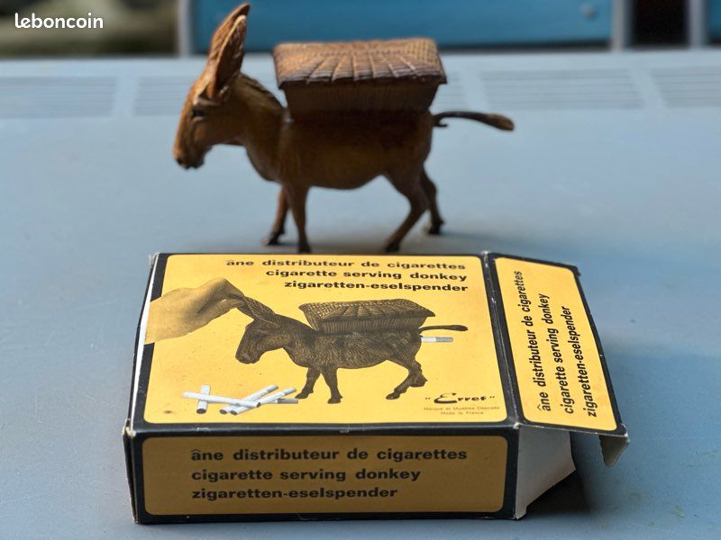 Âne distributeur de cigarette ( Grisou ) (image 7)
