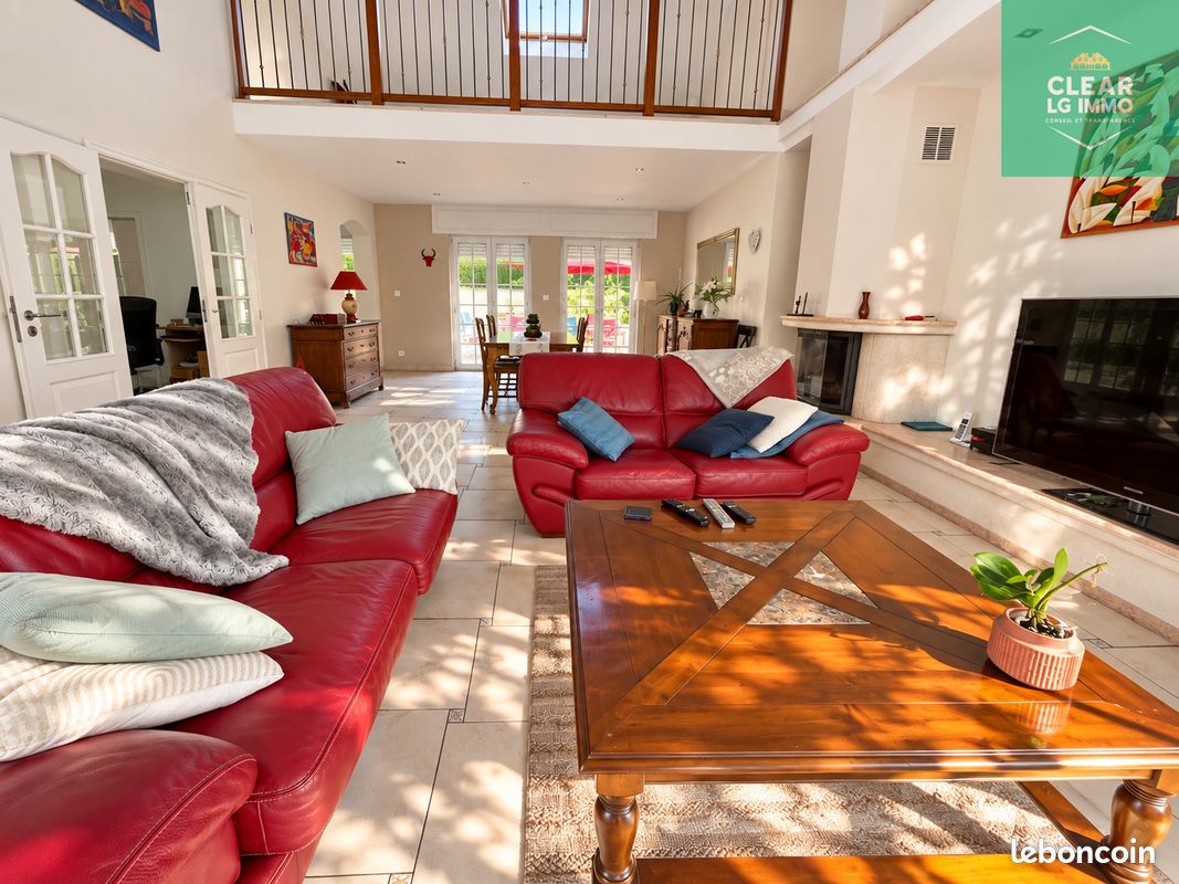 Maison 9 pièces 220 m² · à Thionville · 220 m² · 755 000 €