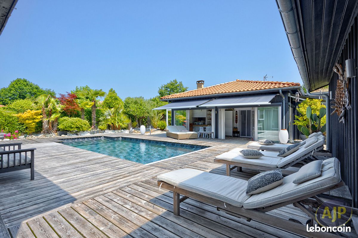 Maison 8 pièces 210 m² · à Martignas-sur-Jalle · 210 m² · 776 250 €