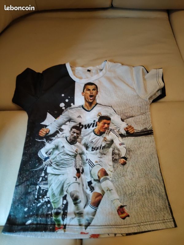 T-shirt Ronaldo taille xs (image 2)