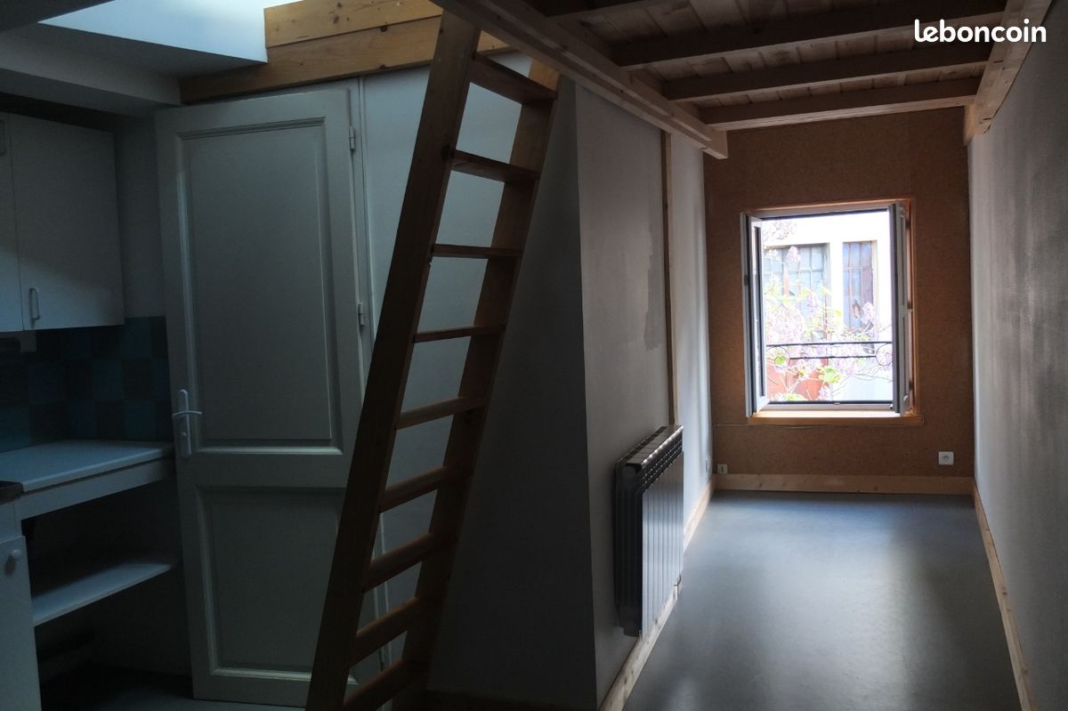 Appartement 1 pièce 16 m² · à Clermont-Ferrand · 16 m² · 380 €