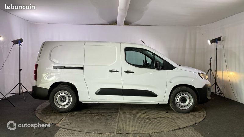 Peugeot Partner Véhicule utilitaire ou Société XL Electrique 136ch Batterie 54 kWh (image 4)
