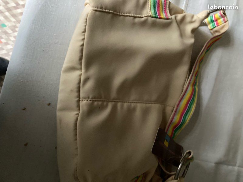Petit sac pochette imitation banane (image 1)