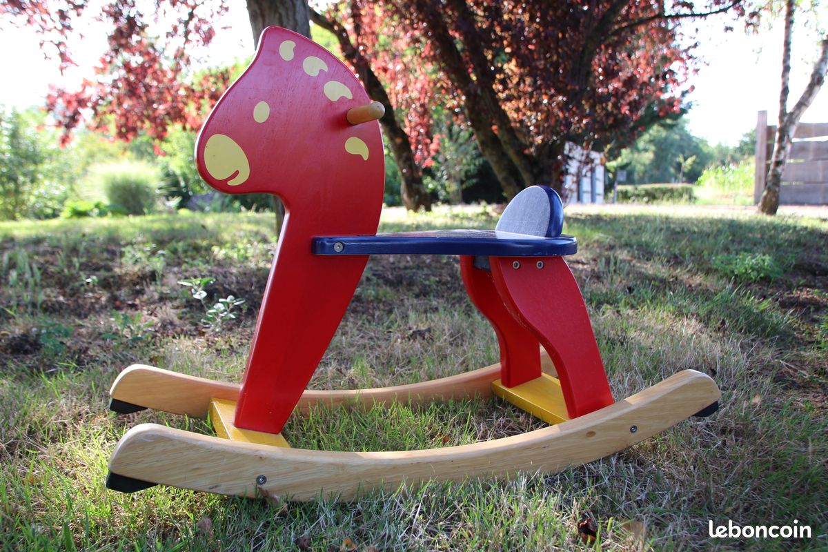 Cheval à bascule en bois DJECO (image 1)