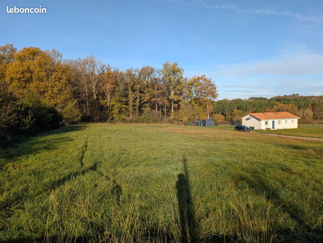 Terrain 1356 m² · à Cocumont · 1 356 m² · 35 000 €