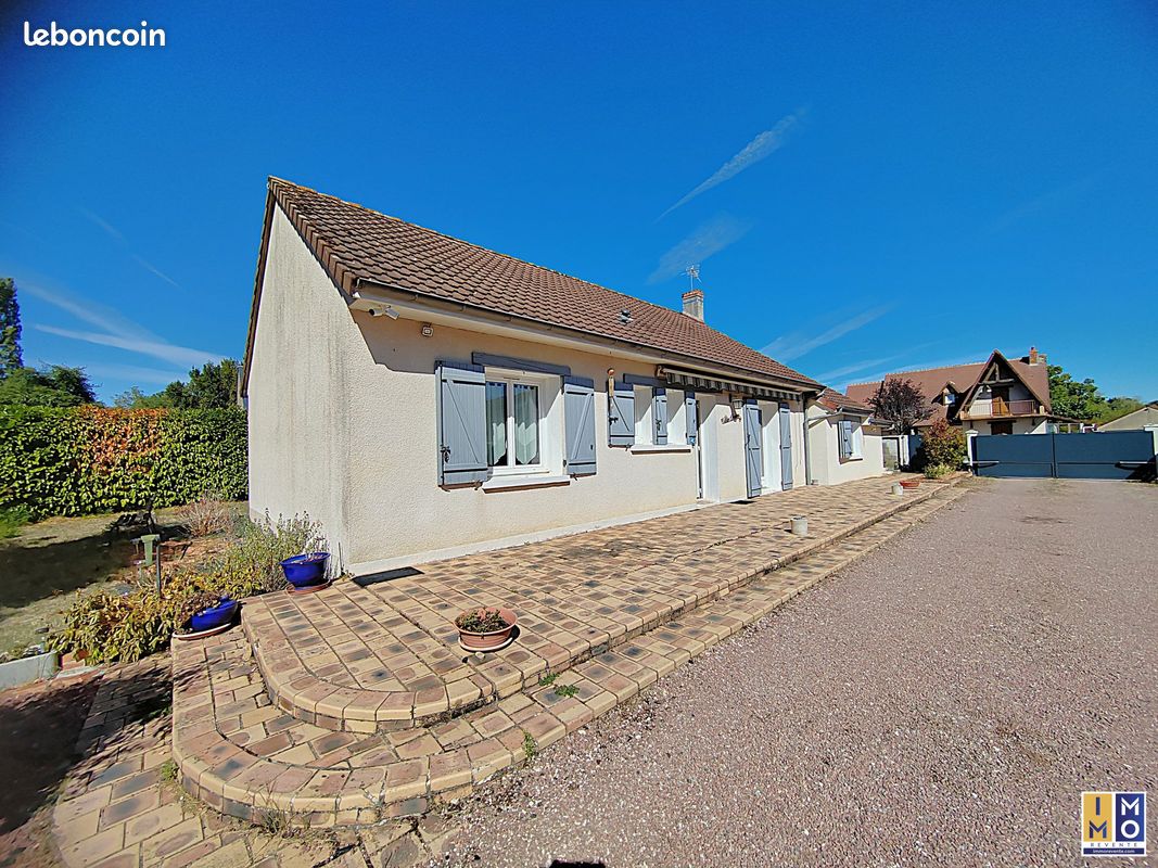 Maison 4 pièces 101 m² · à Saint-Éloy-de-Gy · 101 m² · 185 000 €