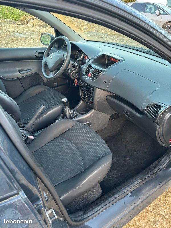Peugeot 206+ (image 3)