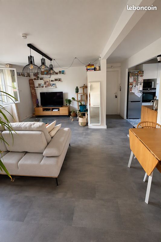 Appartement 3 pièces 55 m² · à Salon-de-Provence · 55 m² · 910 €/mois