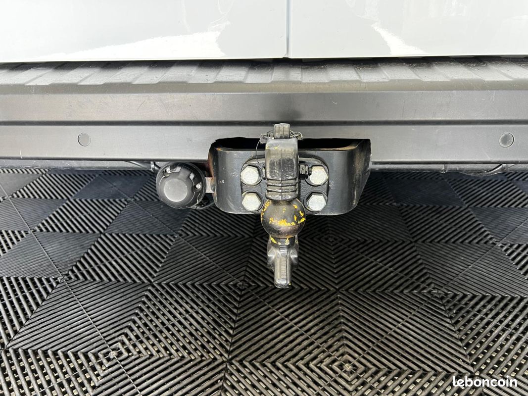RENAULT Trafic Van Aménagé 2.0 Blue DCi Turbo 120ch (image 10)