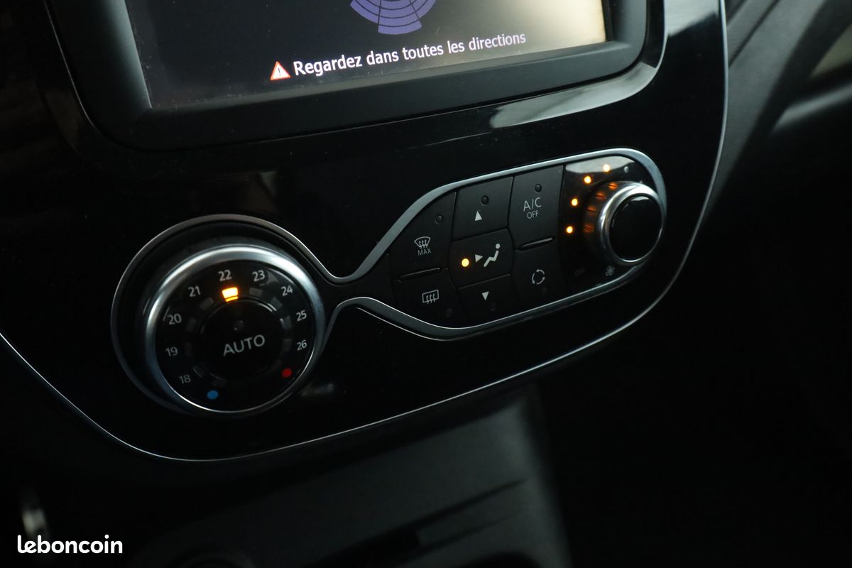 Renault Captur 0.9 TCe Energy Intens 90 ch (image 22)