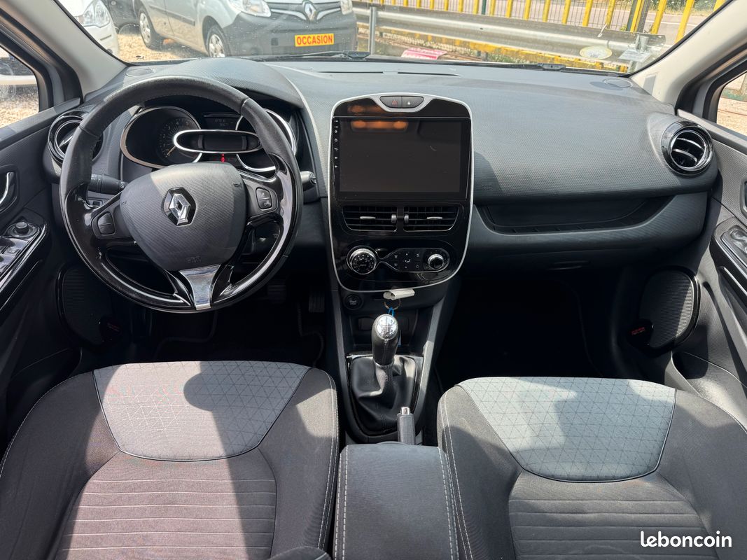 Renault clio iv estate (image 5)