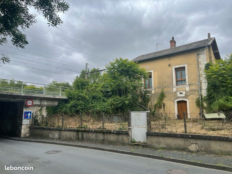 Maison 4 pièces 75 m² · à Issoudun · 75 m² · 65 000 €