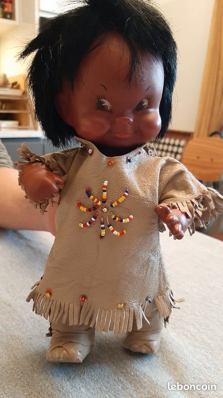 Poupée Inuit 60's habillée en cuir (image 2)