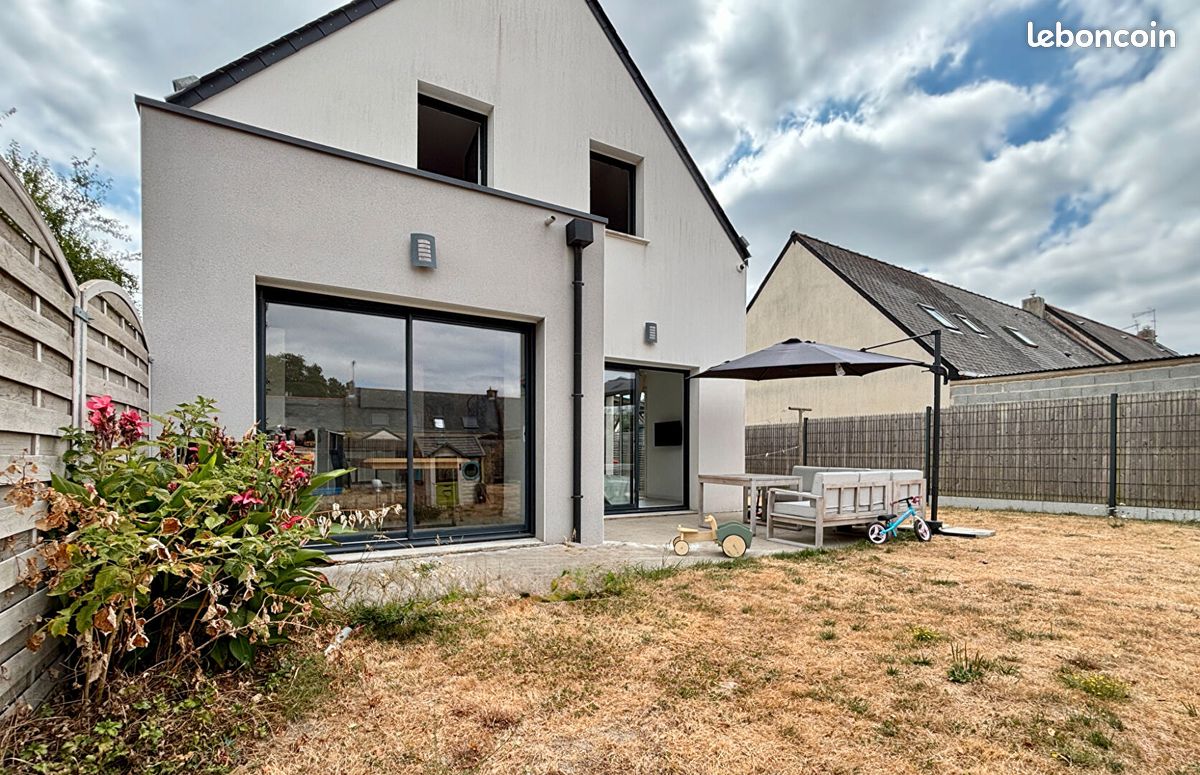 Maison 5 pièces 103 m² · à Saint-Lyphard · 103 m² · 341 250 €