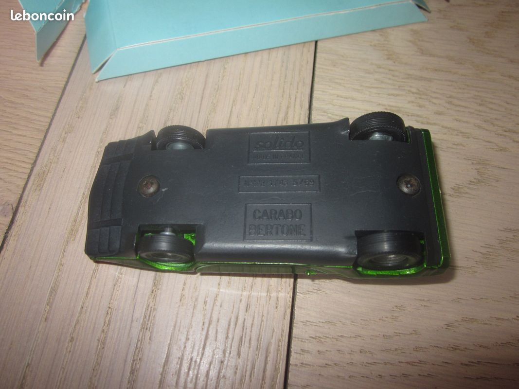 Solido N° 172 Carabo Bertone Verte 1/43 sans Boite