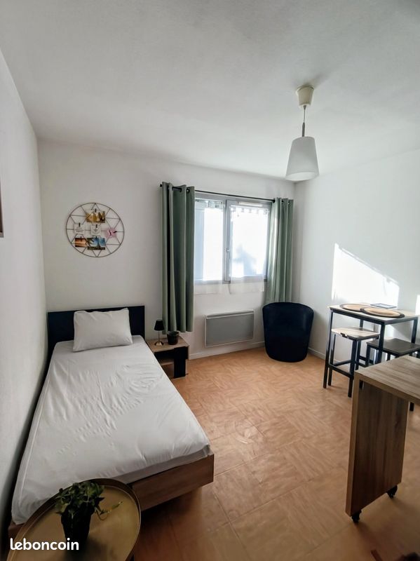 Appartement 1 pièce 21 m² · à Saint-Genis-Laval · 21 m² · 580 €/mois