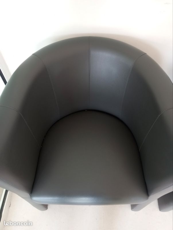 Fauteuil arrondi (image 2)