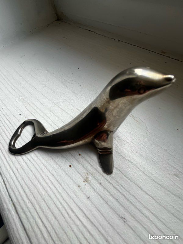 Décapsuleur otarie en métal années 60 (image 1)