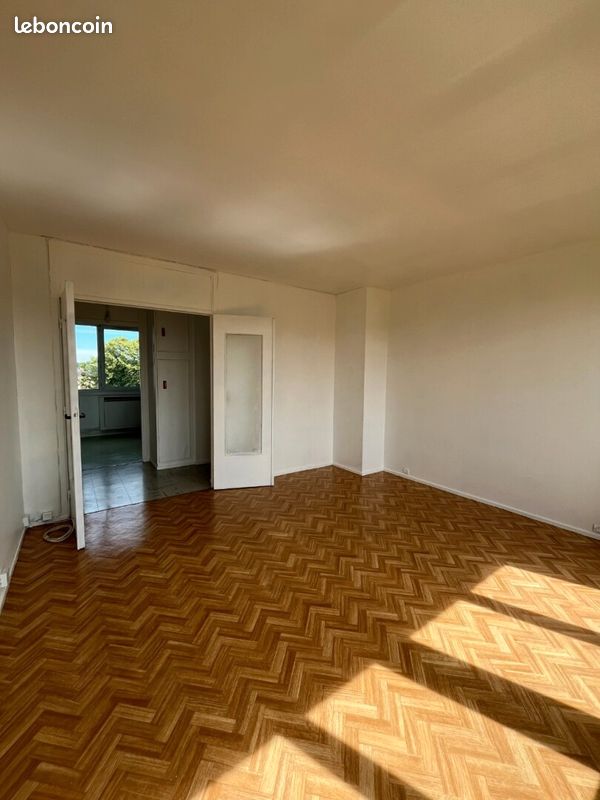 Appartement 3 pièces 56 m² · à Saint-Aubin-lès-Elbeuf · 56 m² · 760 €