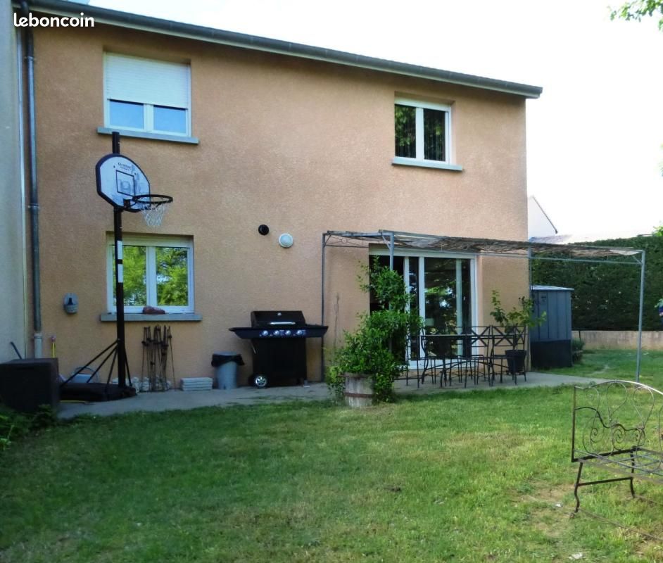 Maison 4 pièces 98 m² · à Saint-Donat-sur-l'Herbasse · 98 m² · 940 €/mois