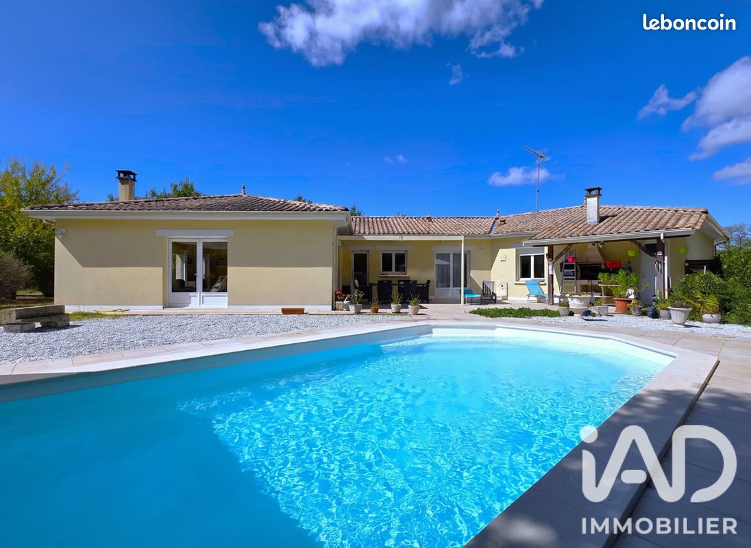 Maison 5 pièces 163 m² · à Étauliers · 163 m² · 299 000 €
