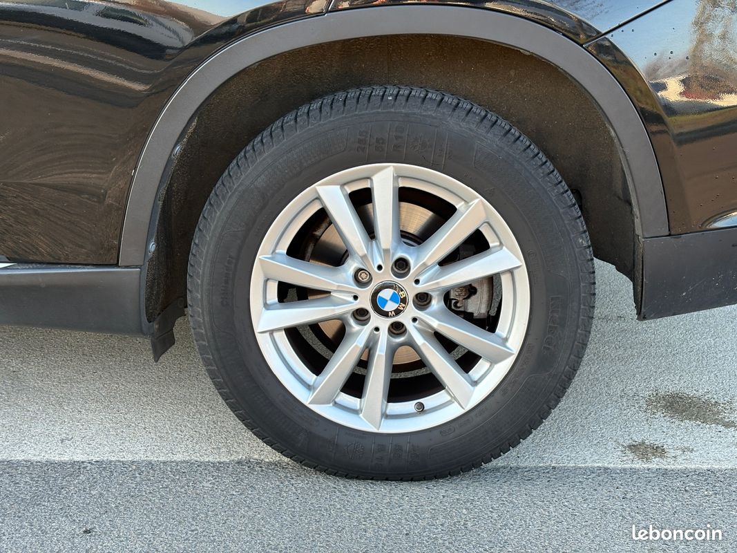 BMW X5 F15 25D 231 ch BVA8 Lounge Plus / 7 places / Sièges Electriques à mémoire... (image 39)