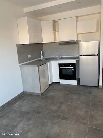 Appartement 2 pièces 50 m² · à Saint-Laurent-du-Var · 50 m² · 1 350 €/mois