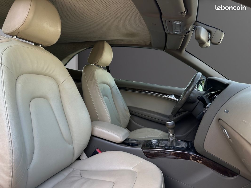 AUDI A5 DECAPOTABLE 2.0 TDI 177Ch - Radar Ar - Sièges Chauffants - Garantie 12 mois - (image 17)
