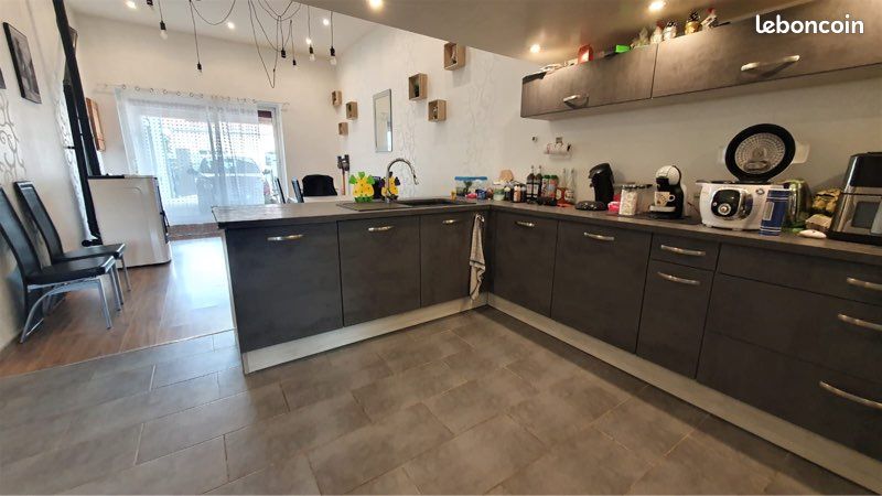 Maison 5 pièces 160 m² · à Saint-Sauveur · 160 m² · 135 000 €
