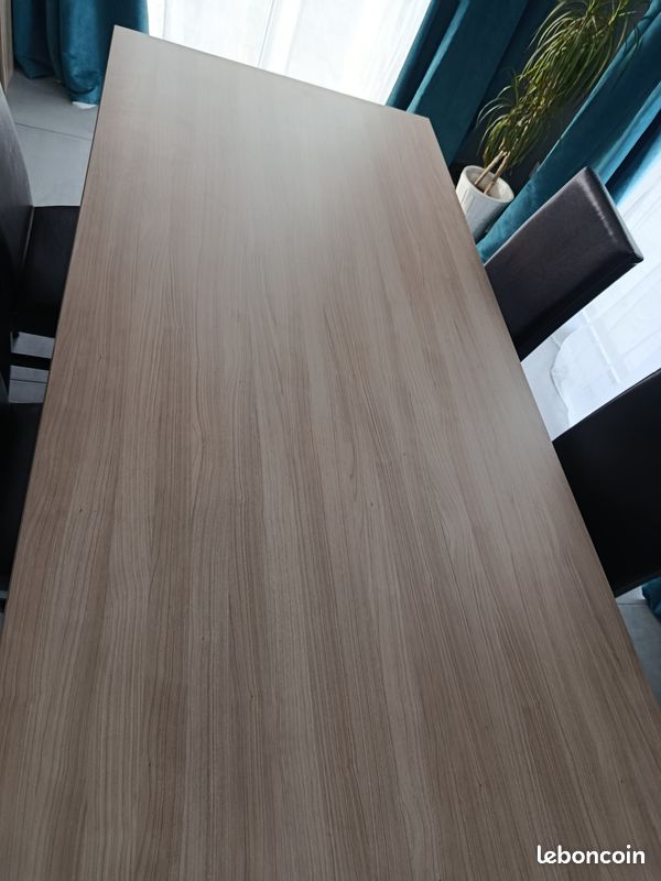 Table et chaises salle a manger (image 3)