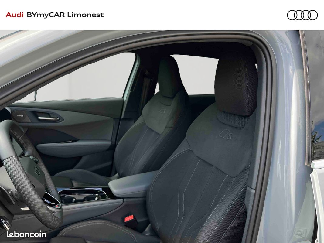 AUDI Q3 e-hybrid 272 ch S tronic 6 S line (image 11)