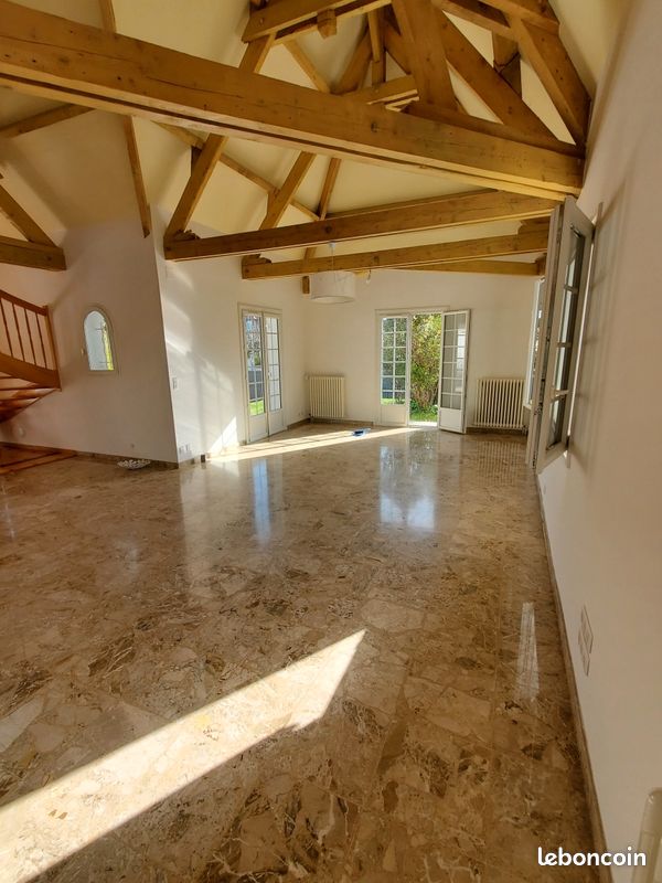 Maison 8 pièces 262 m² · à Trélissac · 262 m² · 380 000 €