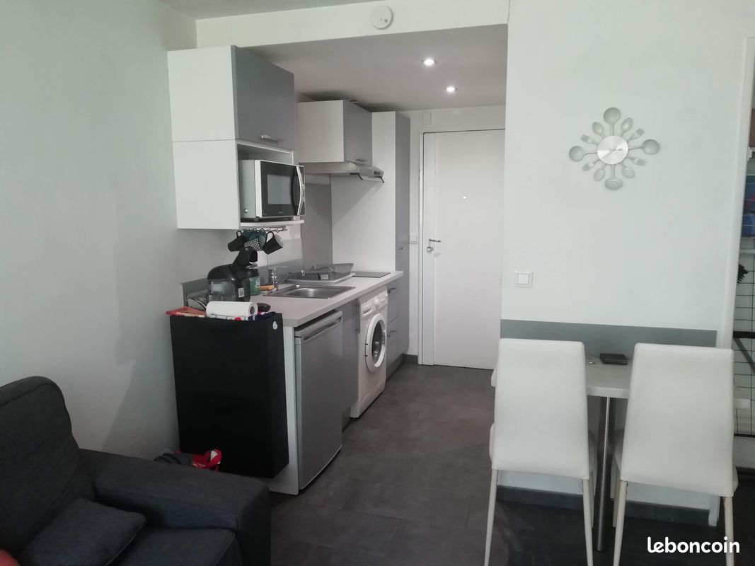 Appartement 1 pièce 15 m² · à Villeneuve-Loubet · 15 m² · 680 €/mois