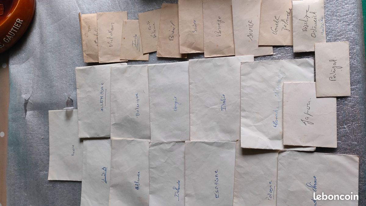 Gros lot timbres (image 2)