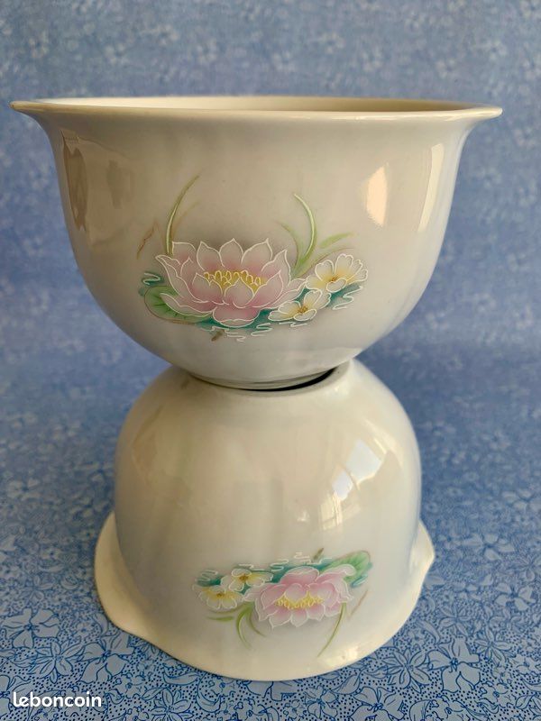 Paire de bols anciens en porcelaine de Pologne Książ – Décor fleur de Lotus & Liseré doré (image 8)