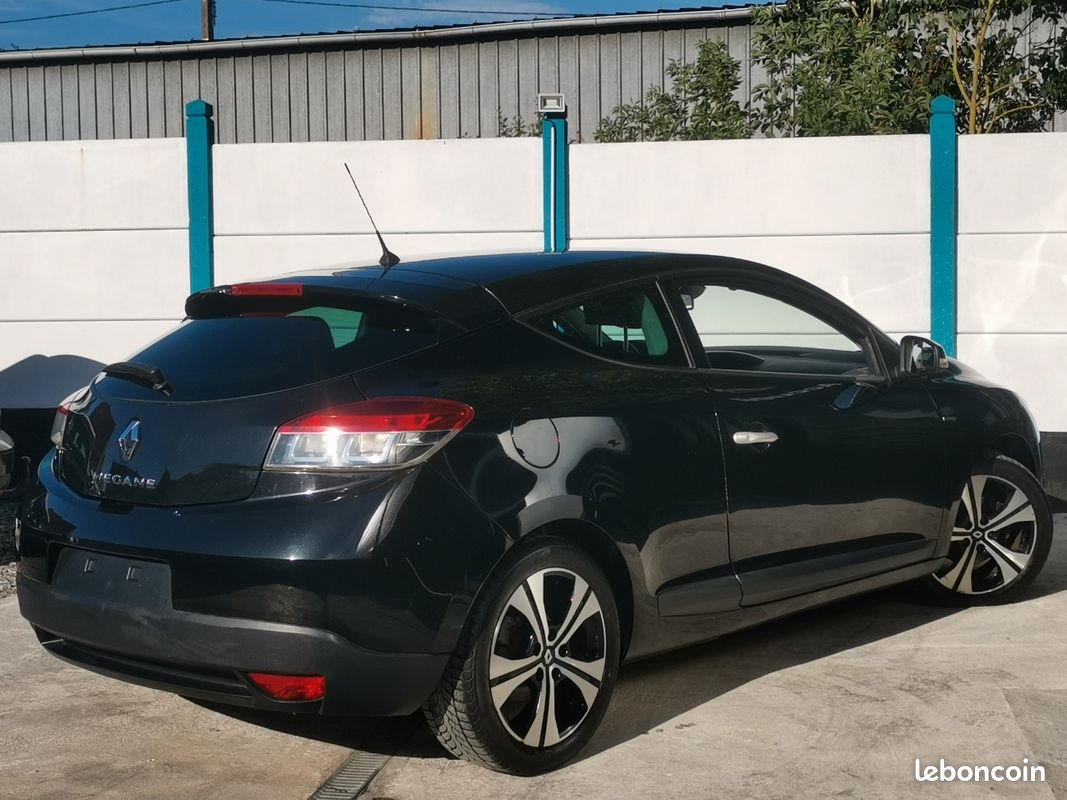 Renault megane coupé 1.5 DCI 110CV / FINITION BOSE / 190000km/ ÉTAT NEUF (image 4)