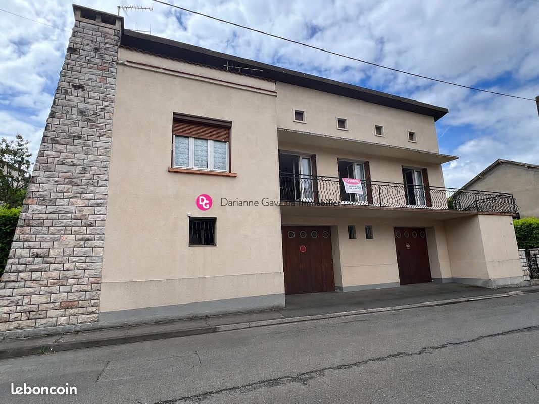 Maison 4 pièces 117 m² · à Firmi · 117 m² · 160 000 €