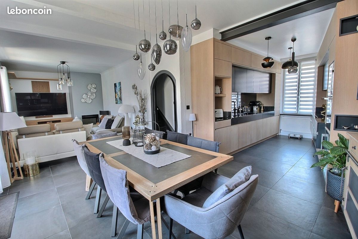 Maison 6 pièces 110 m² · à Nogent-le-Roi · 110 m² · 305 000 €