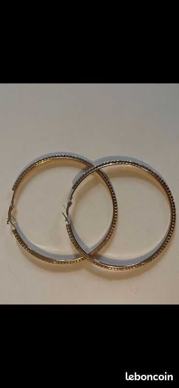 Lot de boucle d oreilles creole (image 1)